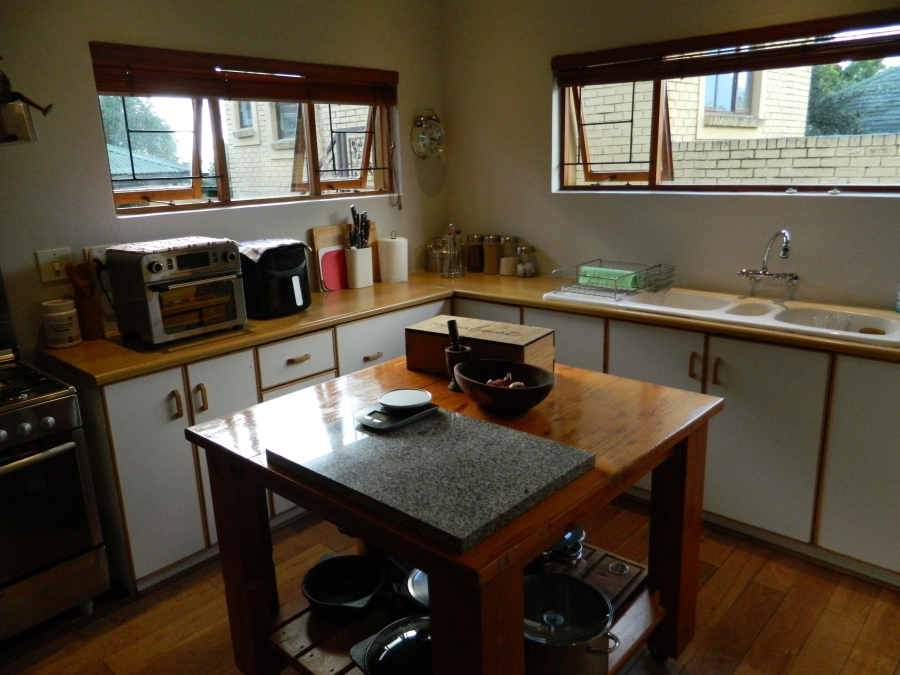 5 Bedroom Property for Sale in Wellington Central Western Cape